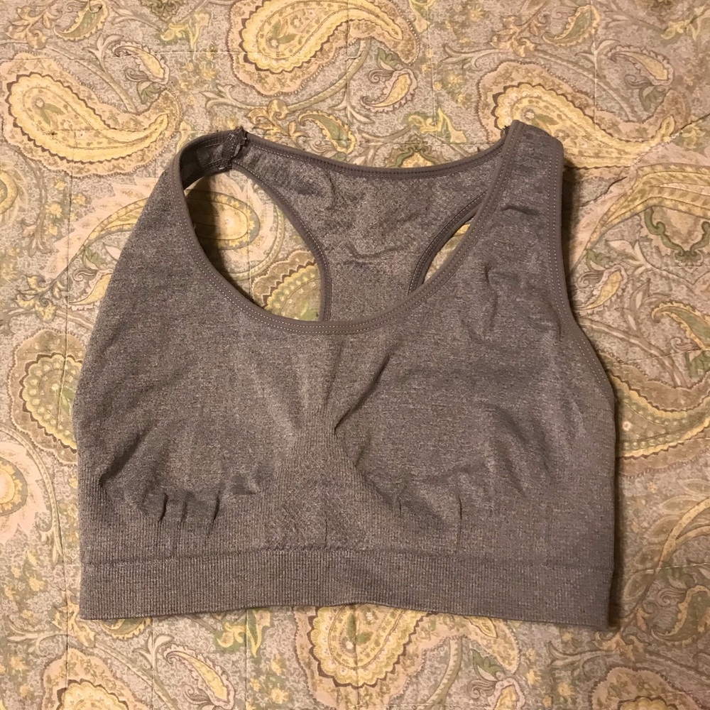 Sports bra